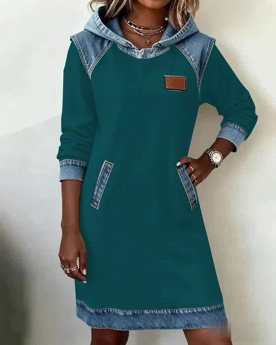 Alexa | Vestido con Capucha de Contraste Acogedor