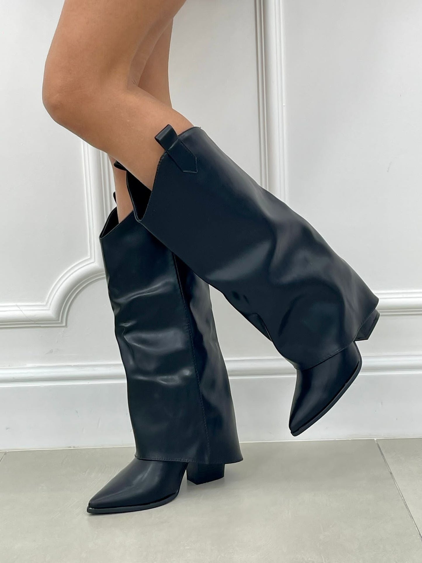 Élan Heeled Boot
