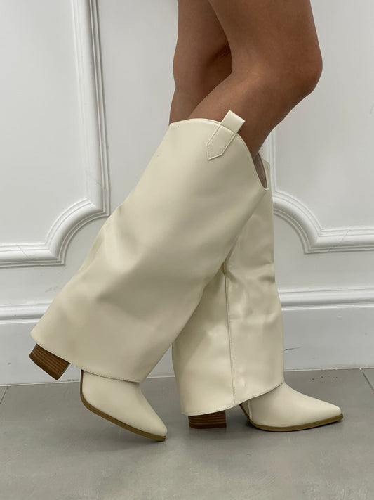 Élan Heeled Boot