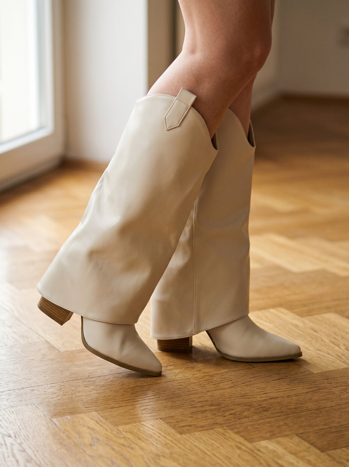 Élan Heeled Boot